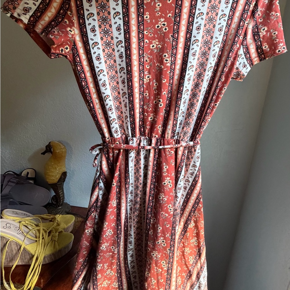Derek Heart Brown and White Patterned Midi Dress - Picture 5 of 7